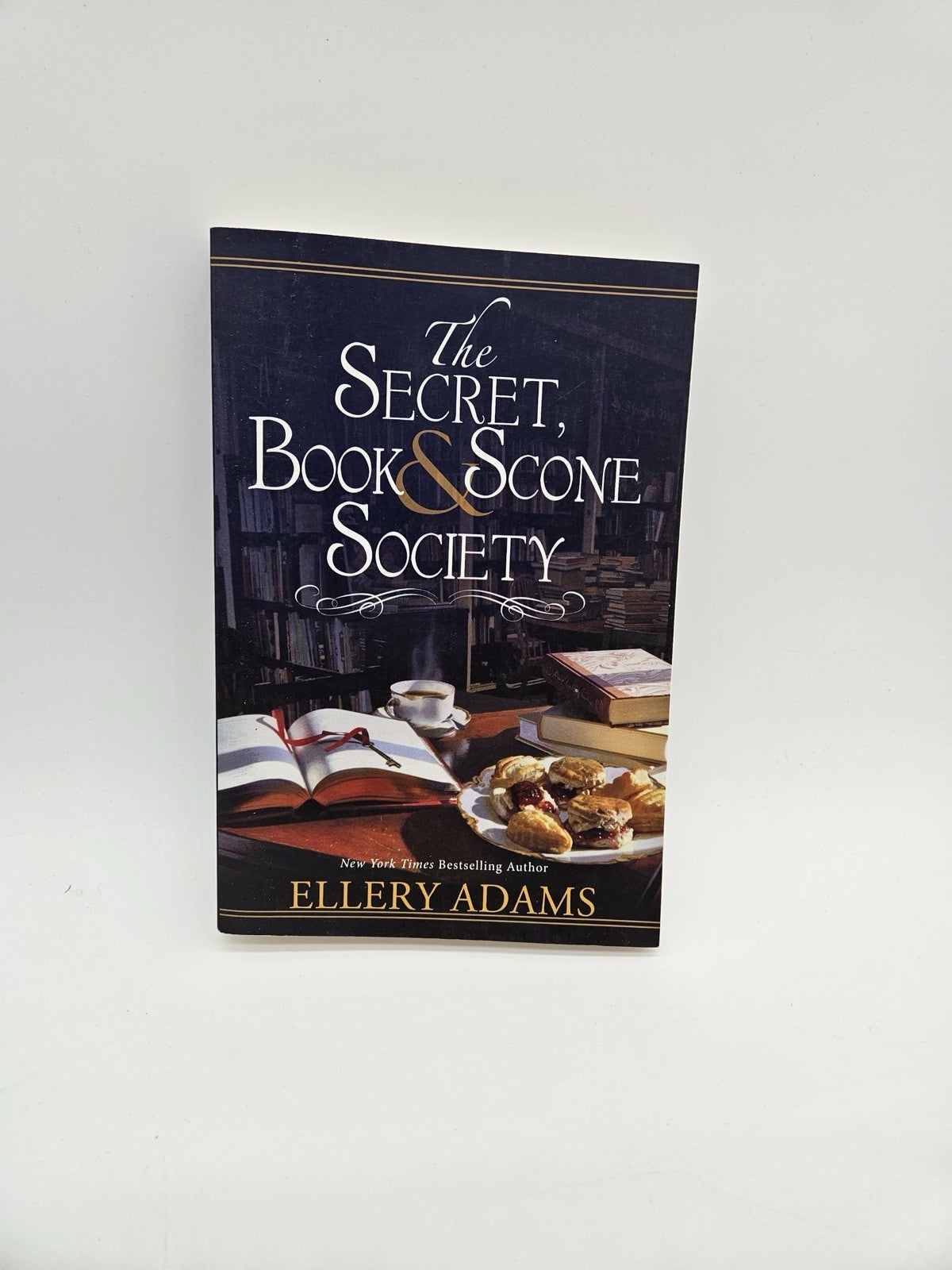 The Secret Book & Scone Society - Ellery Adams