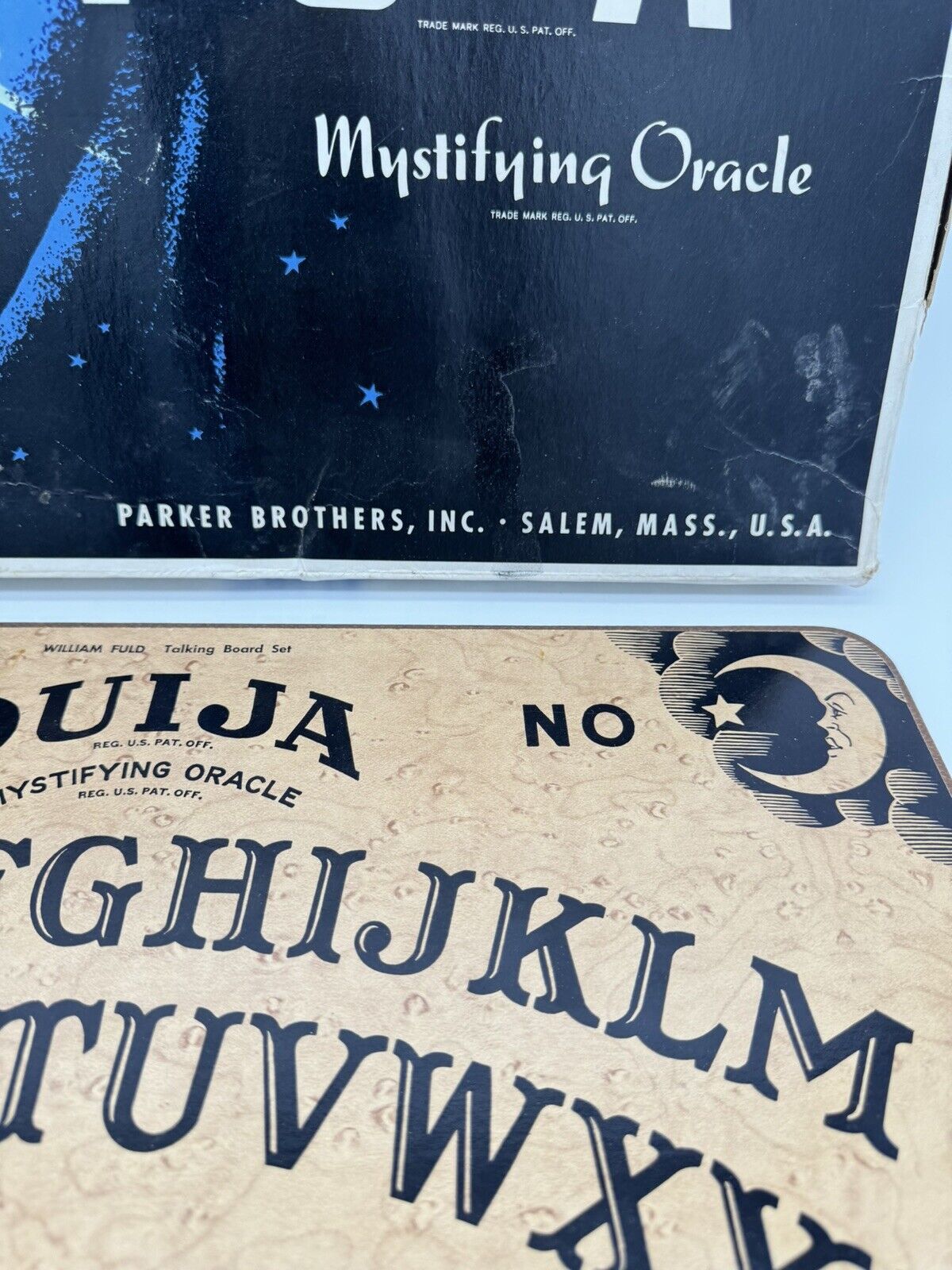 Vintage 1960's Parker Brothers William Fuld Ouija talking board game