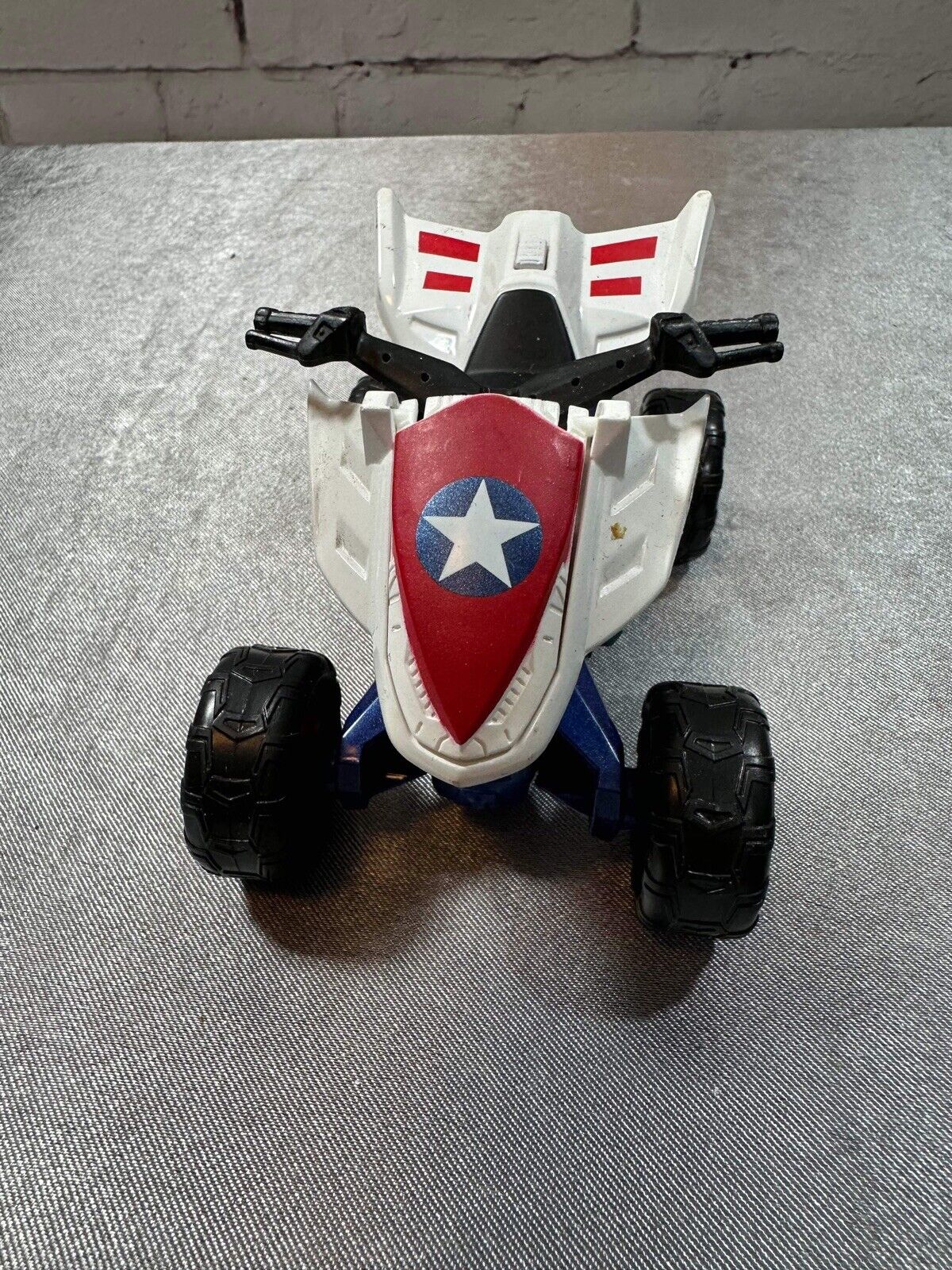 Marvel Captain America Cruisers Trail Trooper Zoom N Go ATV Pop-Out Weapon 003