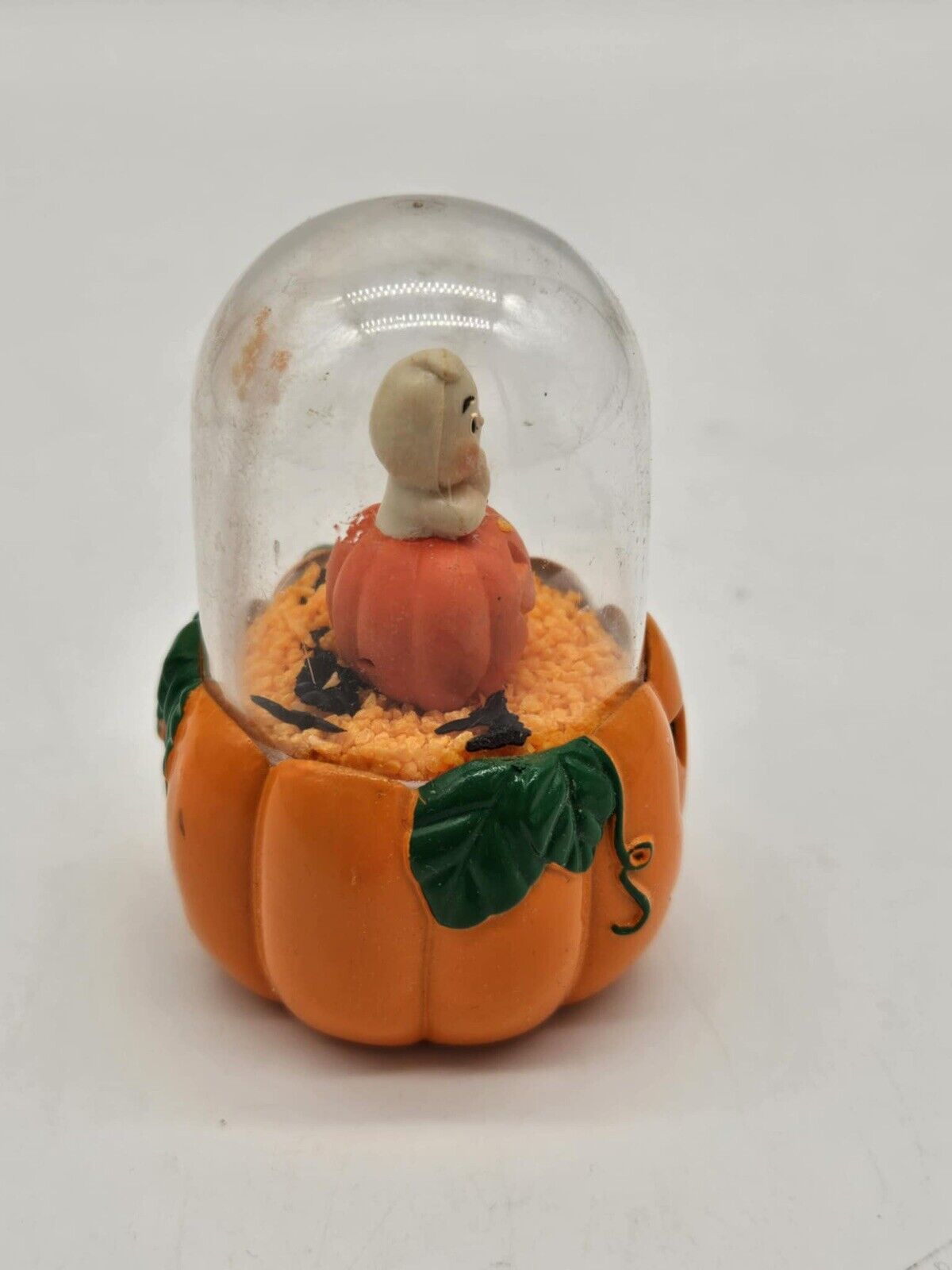 Vintage Halloween Jack o Lantern Pumpkin Ghost Snow globe CUTE