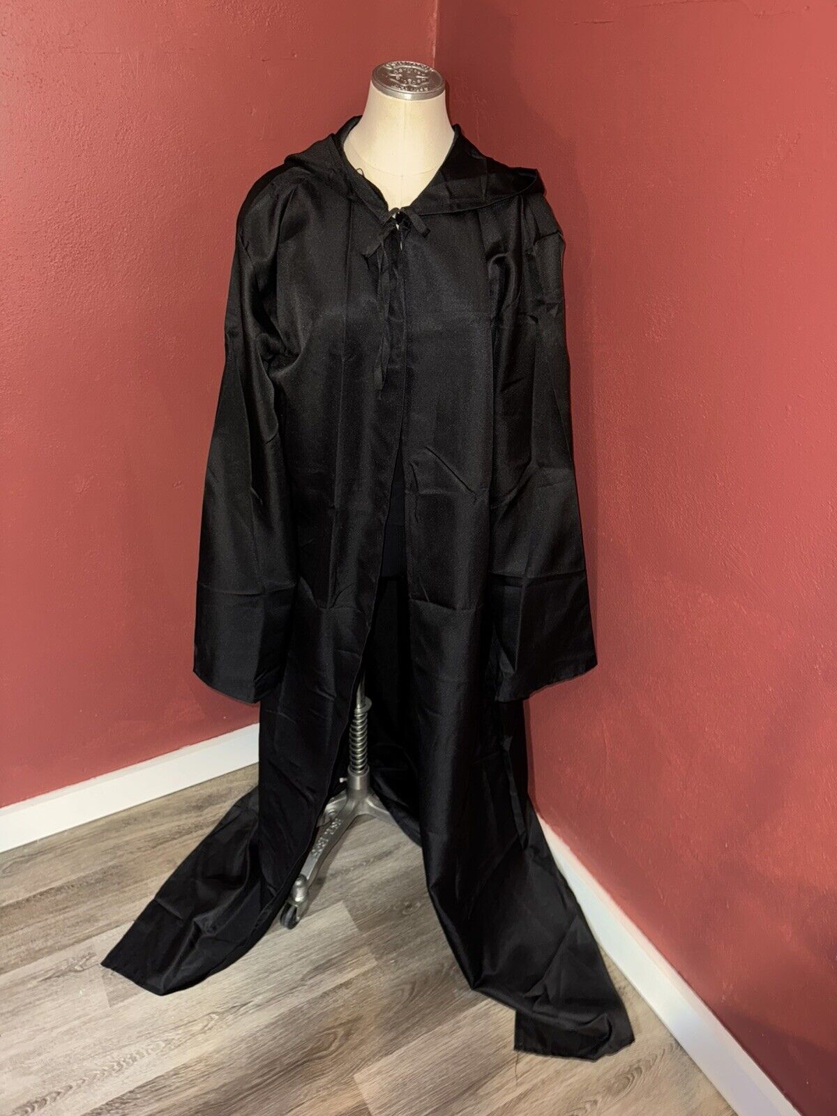 Long Black Cloak With Hood ~ Medium Size ~ Pre-Owned Unisex