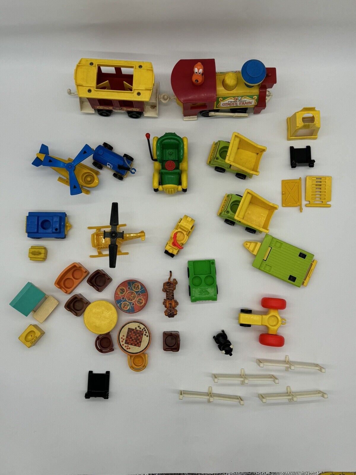 Huge Lot Of Vintage Fisher Price Little People Furniture, Cars, Trains, Ect