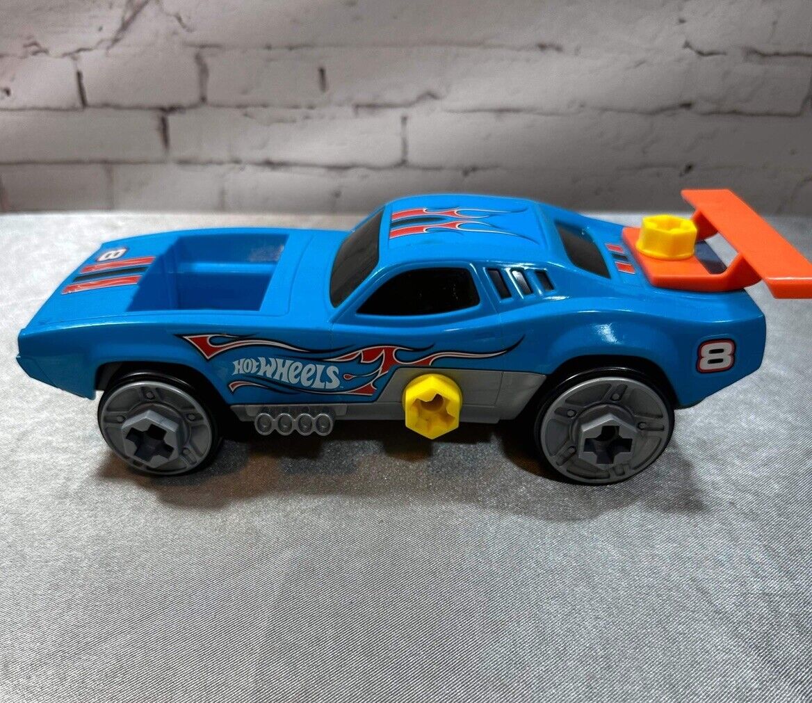 Hot Wheels Blue Roger Dodger Ready To Race Car Builder - No Tools