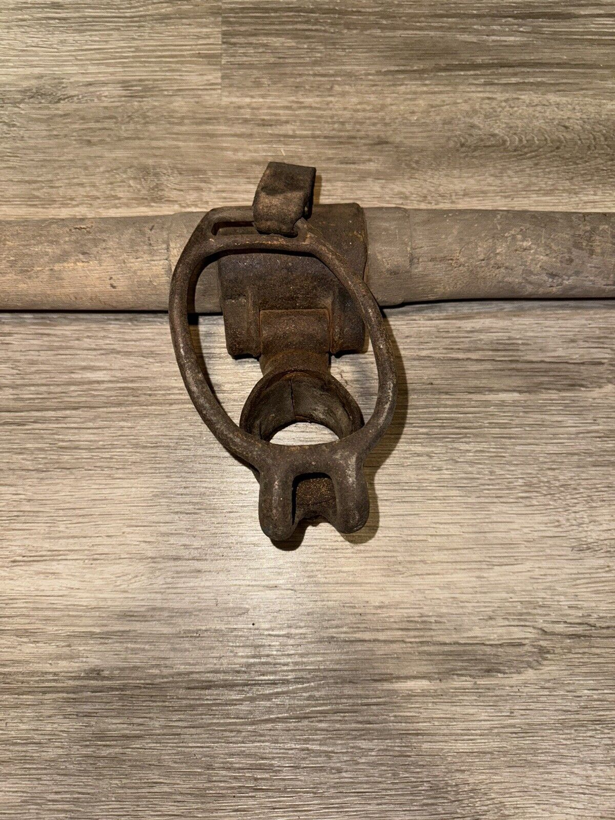 VINTAGE ANTIQUE PRIMITIVE HORSE OX HARNESS HITCH SINGLE TREE YOKE WOOD IRON 48"