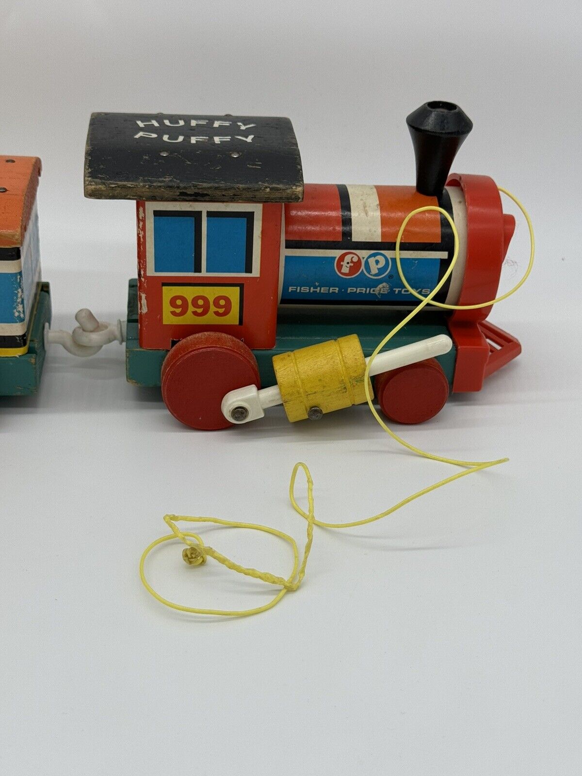 Original 1960s Fisher Price Vintage Huffy Puffy Wooden Train Set Pull Toy 4 Car
