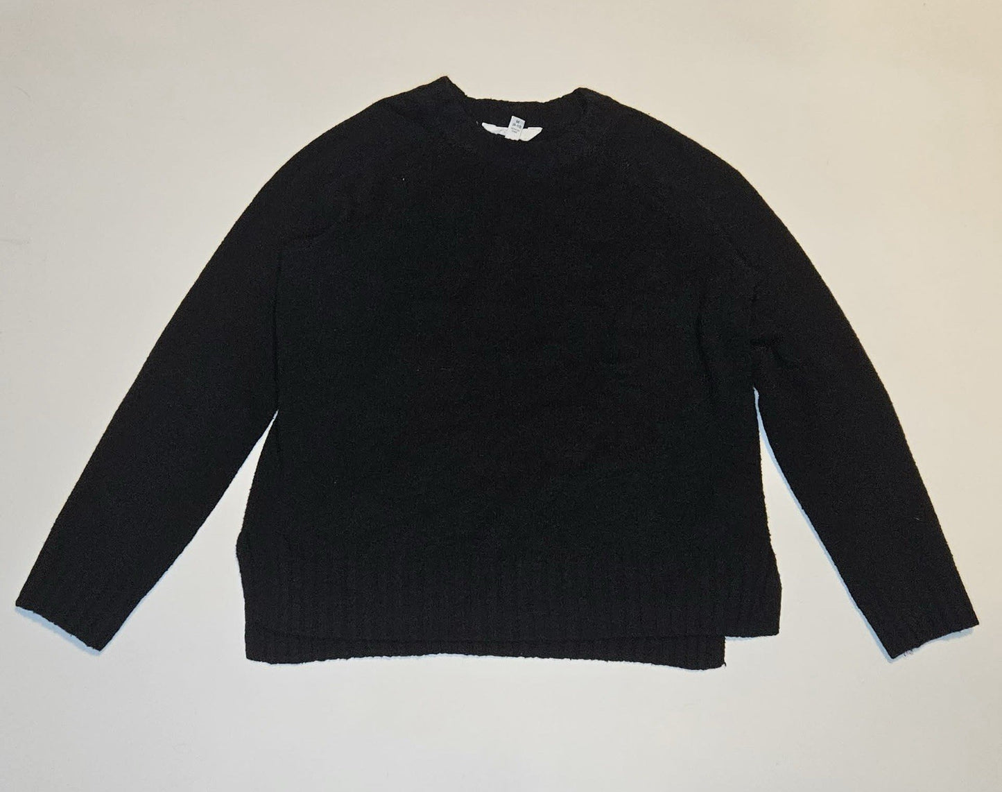 Time and Tru Women’s Black Crewneck Sweater Size M (8–10)