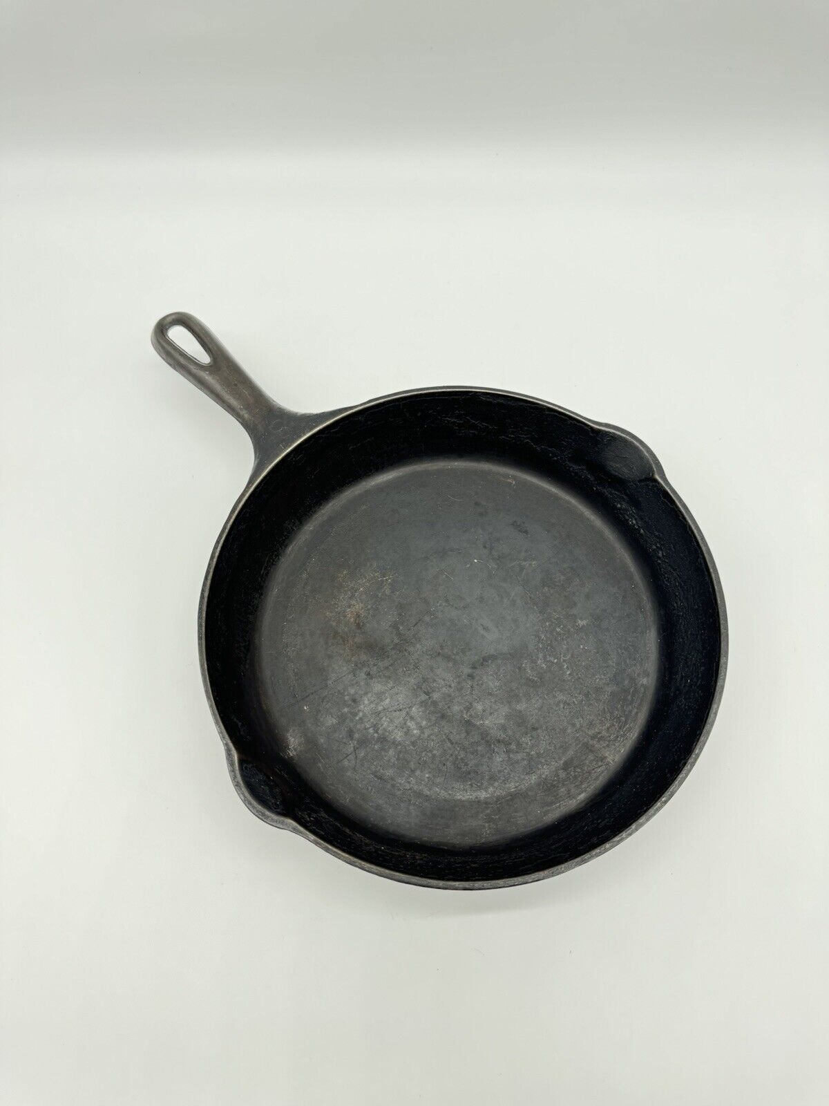 ANTIQUE VOLLRATH #8 COWBOY CAMP FIRE CAST IRON SKILLET PAN FRYER EDGE HEAT RING