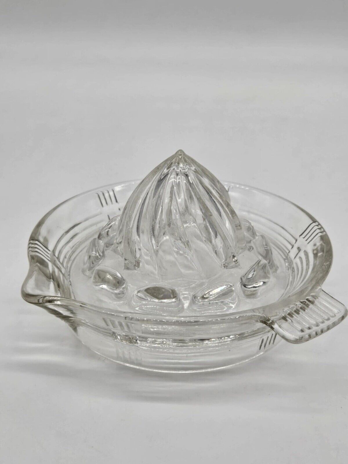 Vintage Clear Ribbed GLASS CITRUS JUICER Orange Lemon Juice Reamer Squeezer