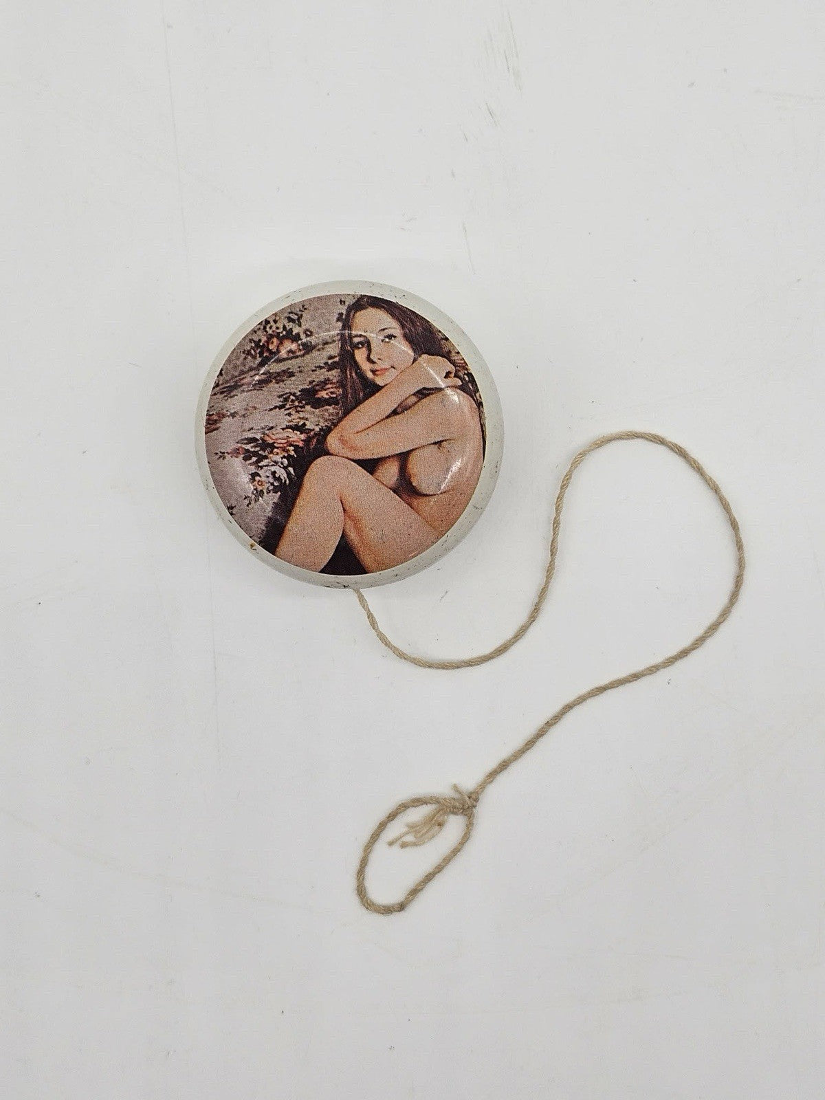 Vintage Risqué Pin Up Girl Yo Yo Novelty Toy ✨RARE✨