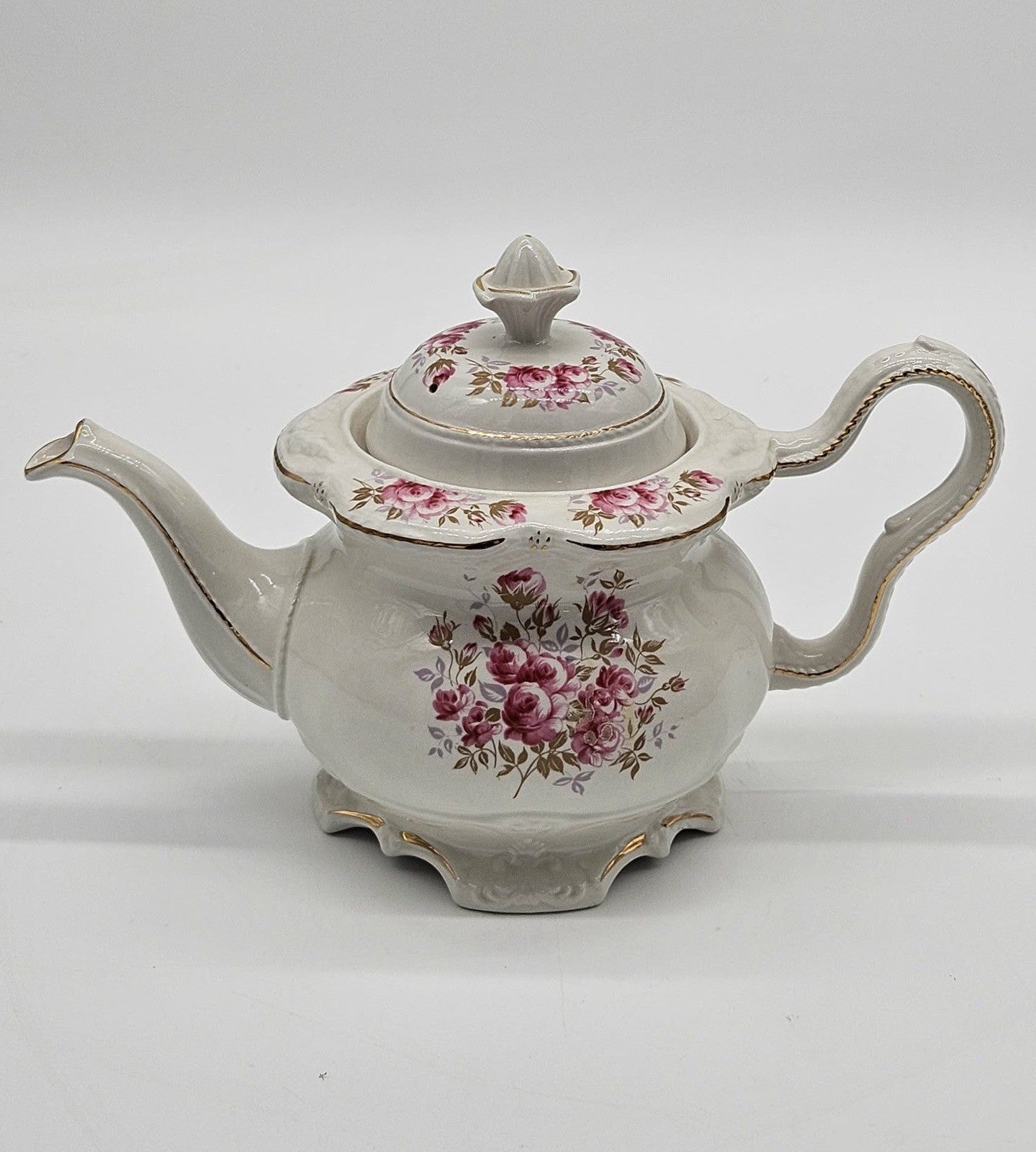 Vintage Crown Dorset Staffordshire England 6-Cup Teapot Pink Roses Gold Trim