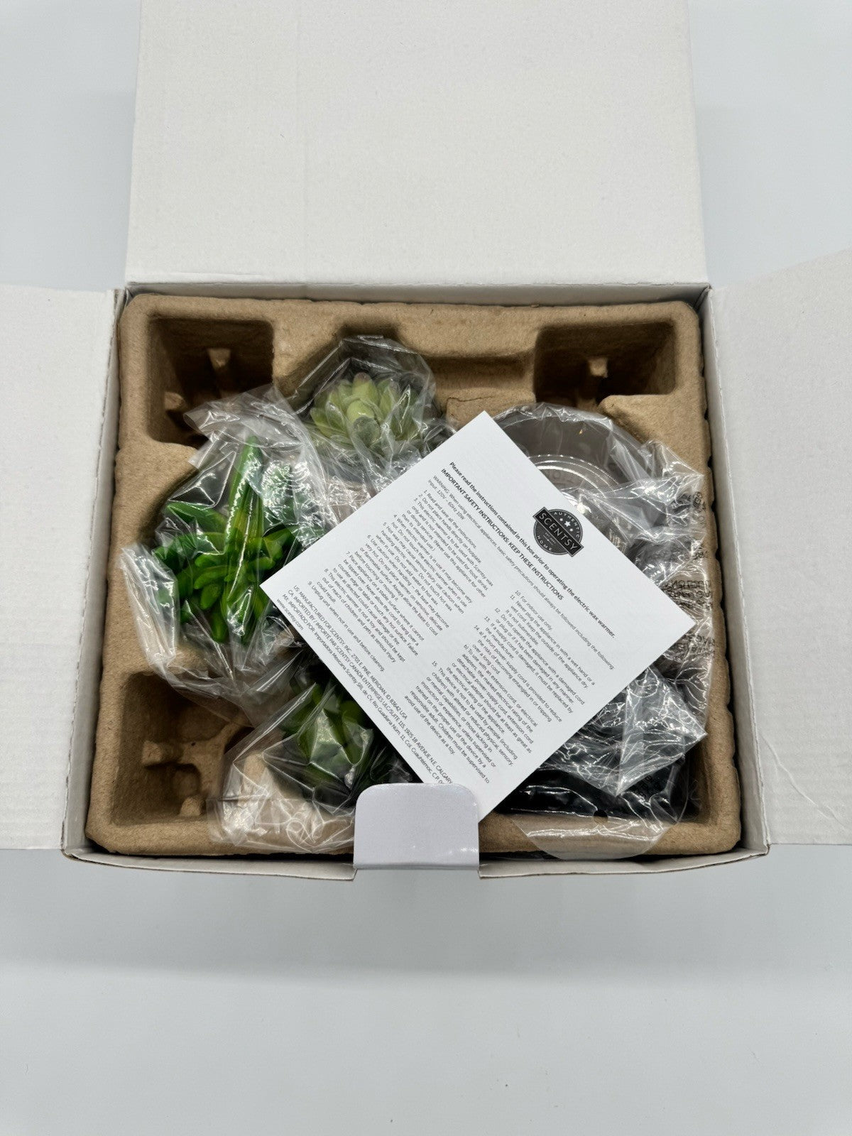 Scentsy Little Garden Wax Warmer with Customizable Succulents Retired