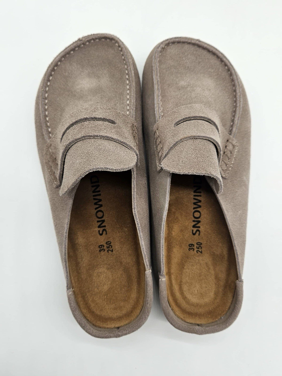 Snowind Naples Wrapped Suede Clogs Taupe Womens size 8