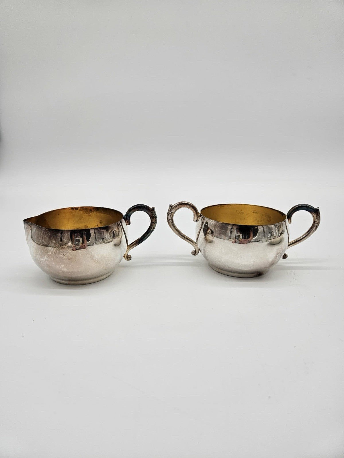 Vintage Oneida Silverplate Award Lot Bowls Creamers Spoon 1976