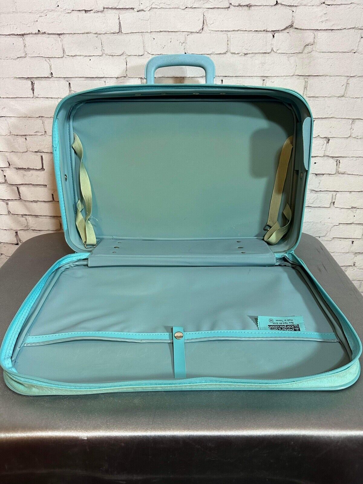 Vintage Care Bears 1986 Suitcase Luggage Blue Setting Sail For Grandma’s 16 X 10