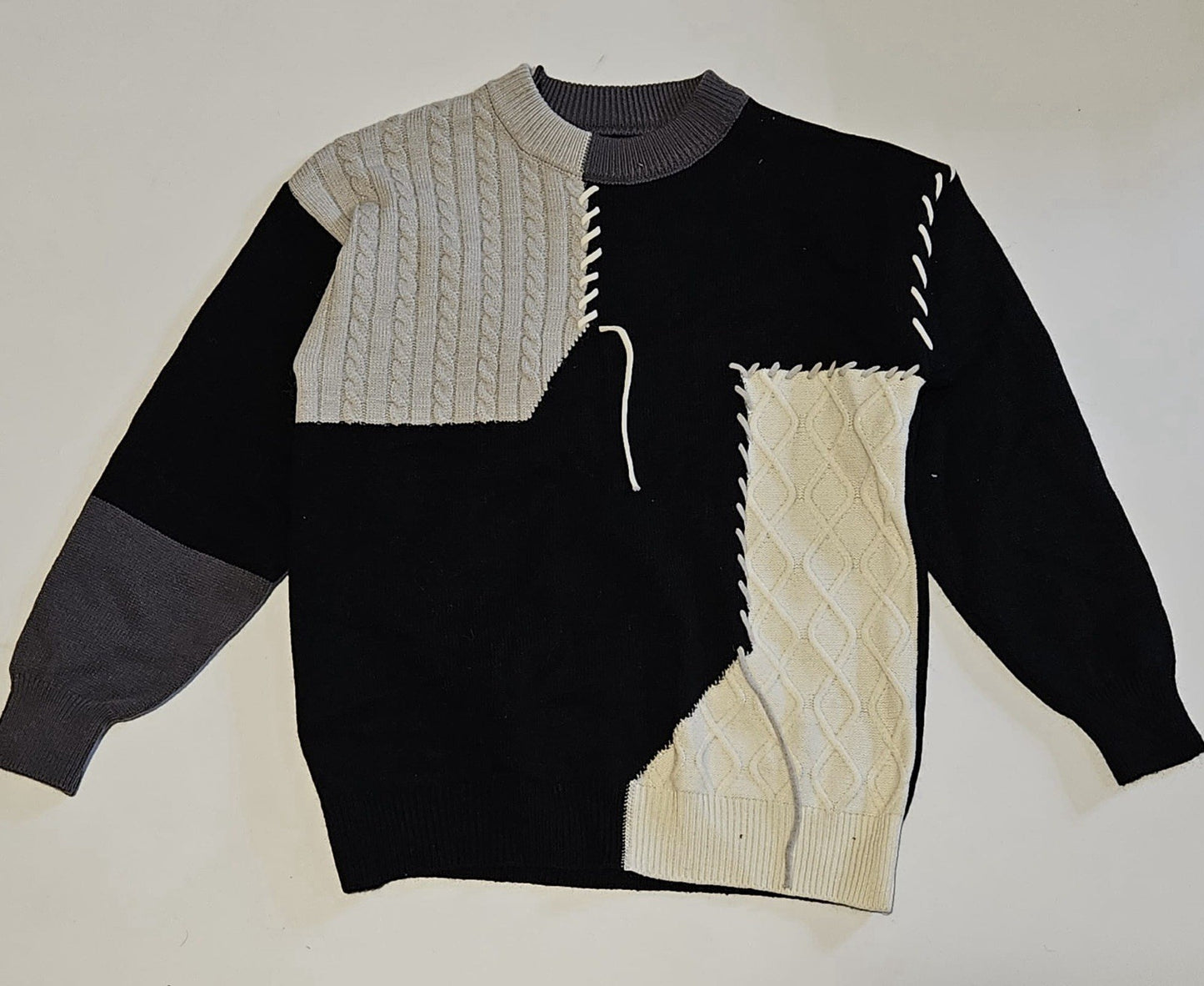 Women's Fashion Round Neck Color Stitching Twisted Knitted Sweater ~ M