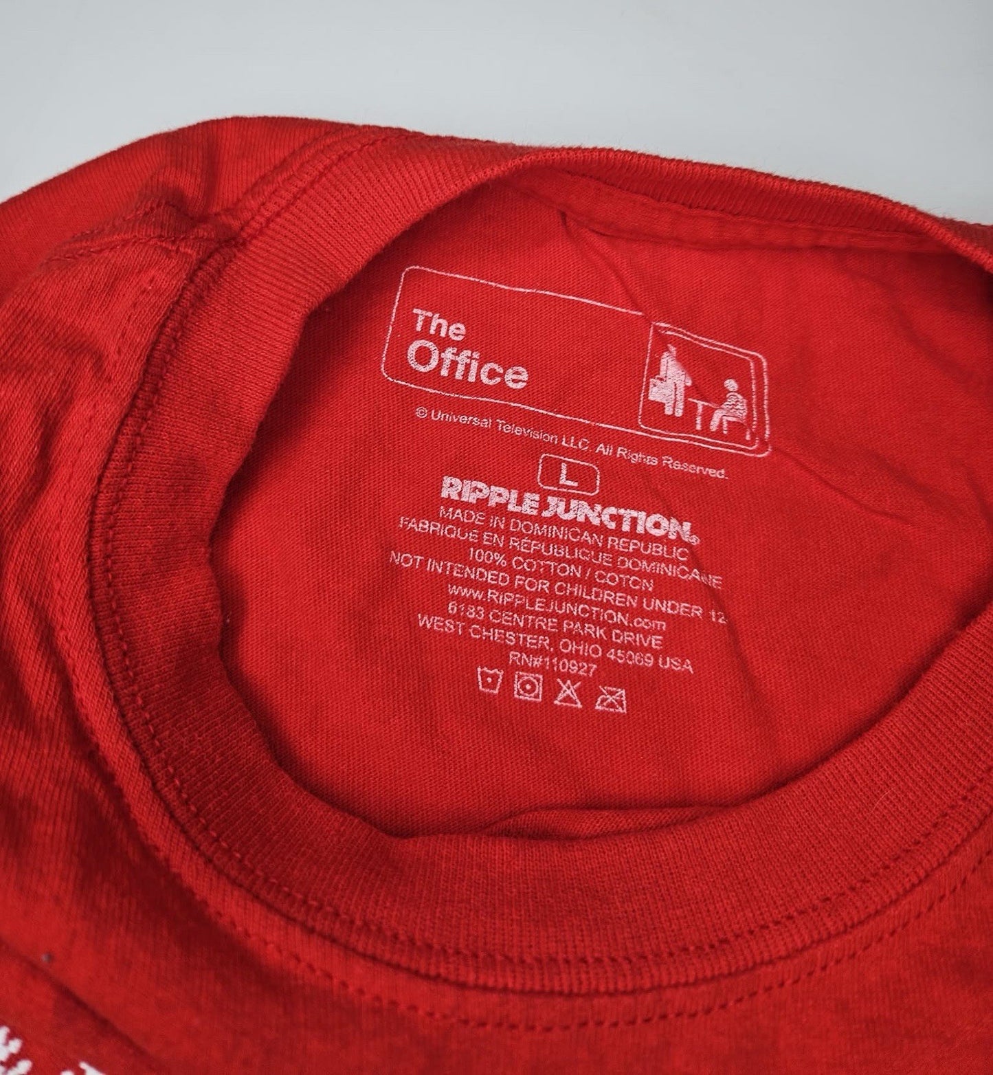 The Office Dunder Mifflin Christmas Party Graphic T-Shirt Red Womens Small