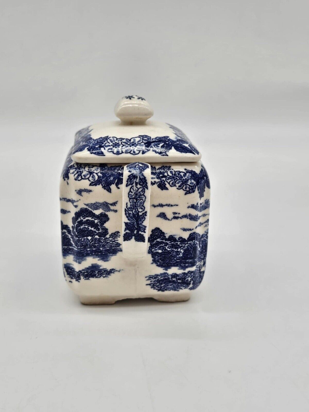 Churchill Blue Willow 5 Piece Dinnerware Set, Made in England