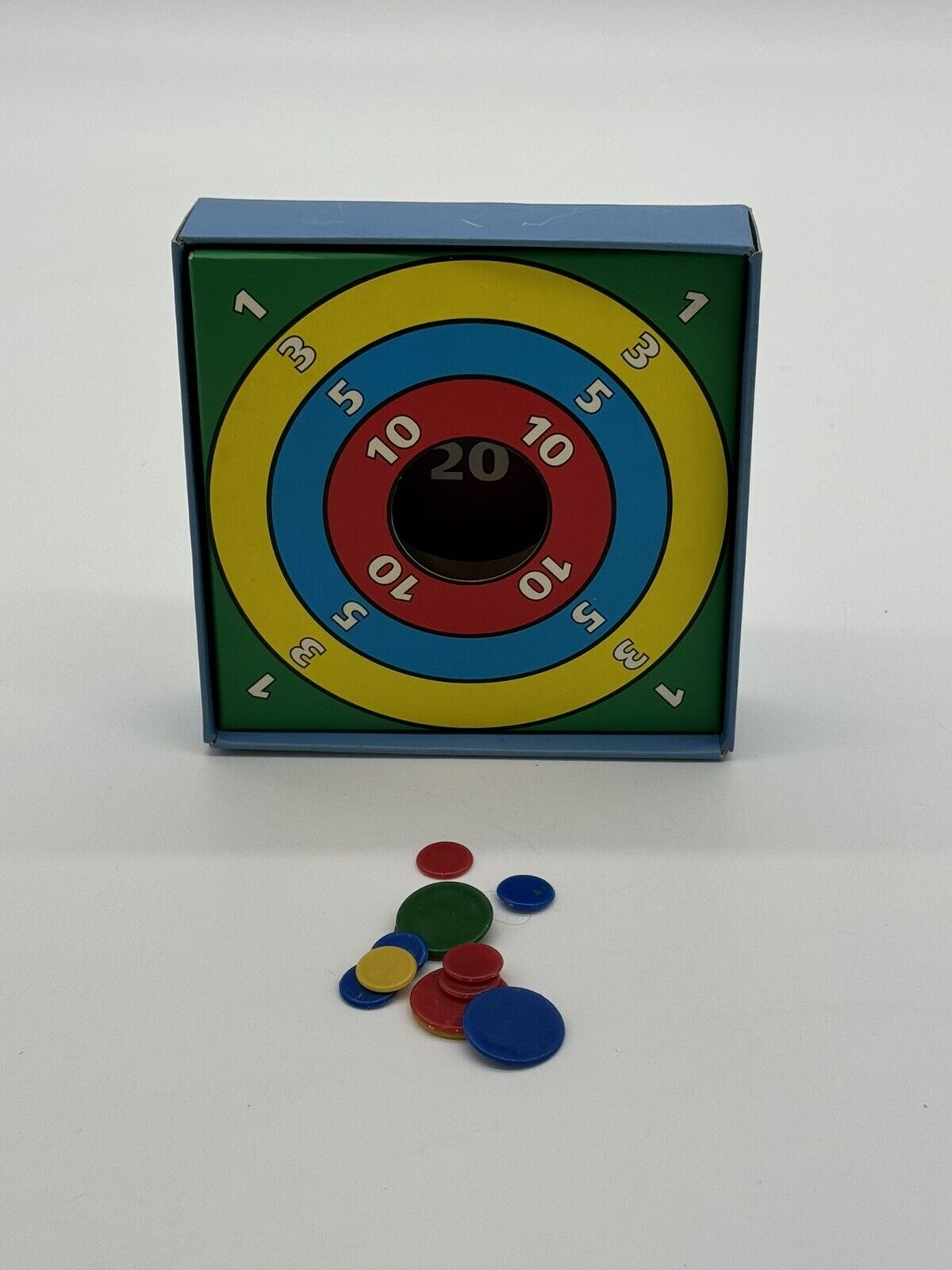 TIDDLY WINKS VON HERITAGE TOYS AND GAMES  ENGLISH
