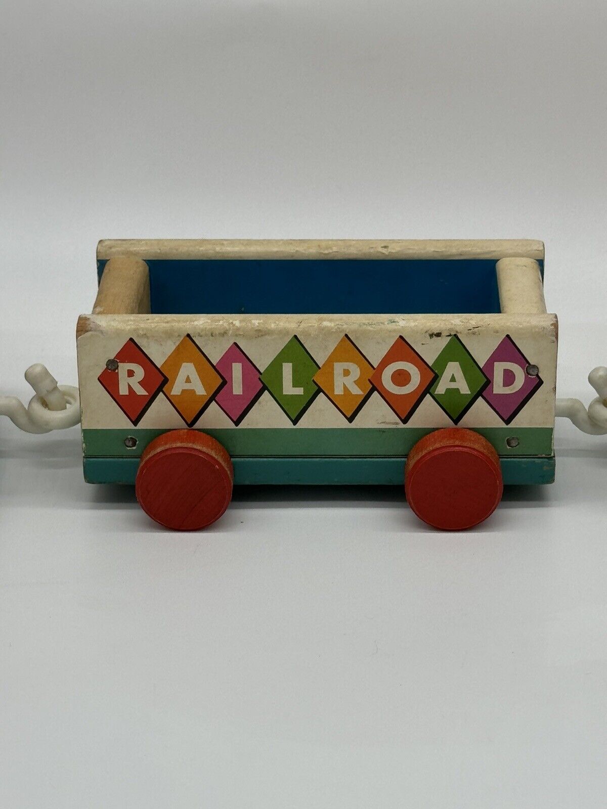 Original 1960s Fisher Price Vintage Huffy Puffy Wooden Train Set Pull Toy 4 Car
