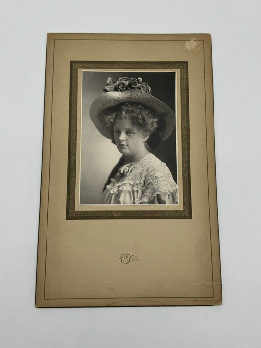 CIRCA 1890'S CABINET CARD Featuring Women Victorian Dress ~ Ross Appleton, WI