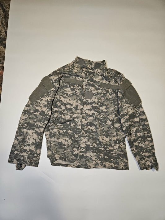 US Army ACU Defender M Flame Resistant Combat Coat Medium Short Digital UCP ACU
