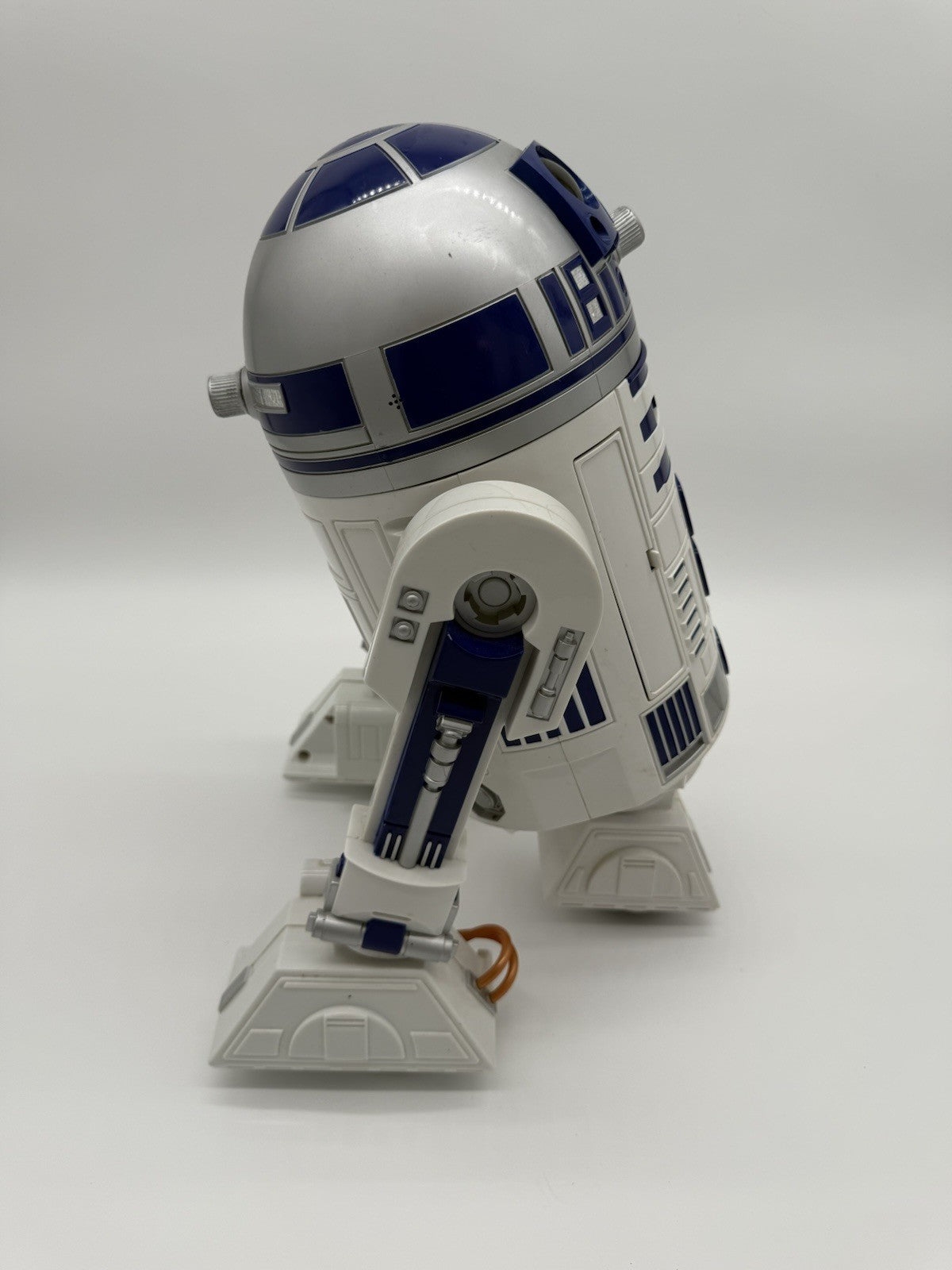 2002 Hasbro Voice Controlled Interactive R2-D2 Droid - Star Wars