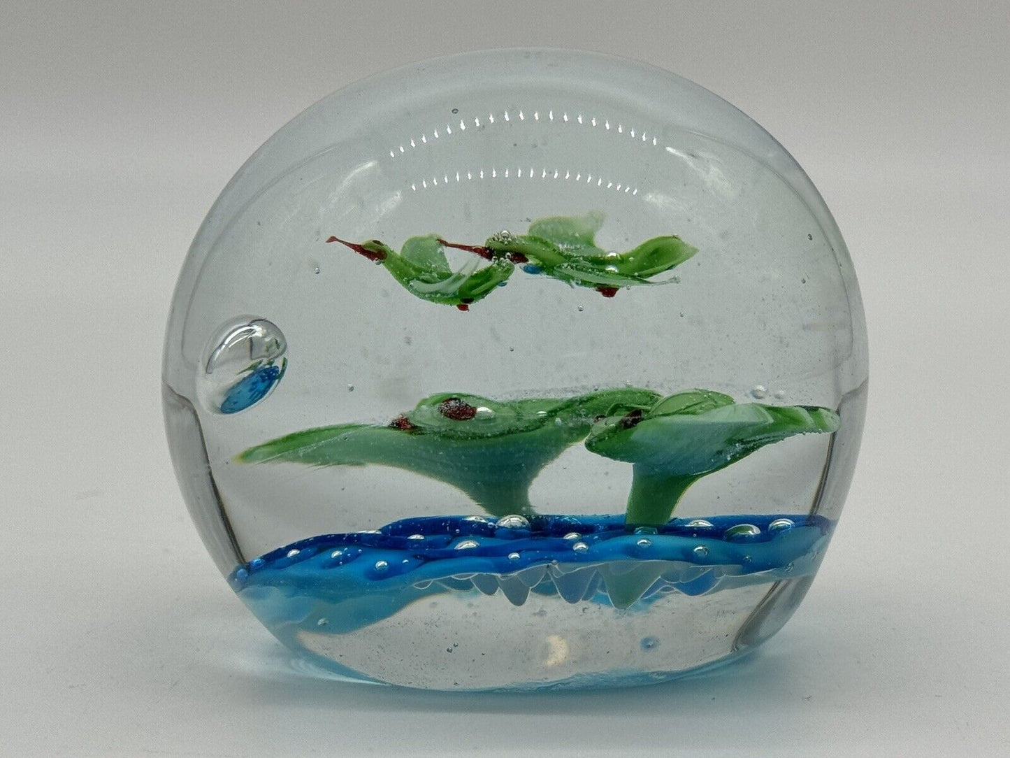 MURANO HAND MADE ART GLASS PAPERWEIGHT BLUE WITH GREEN BIRDS AND FROGS