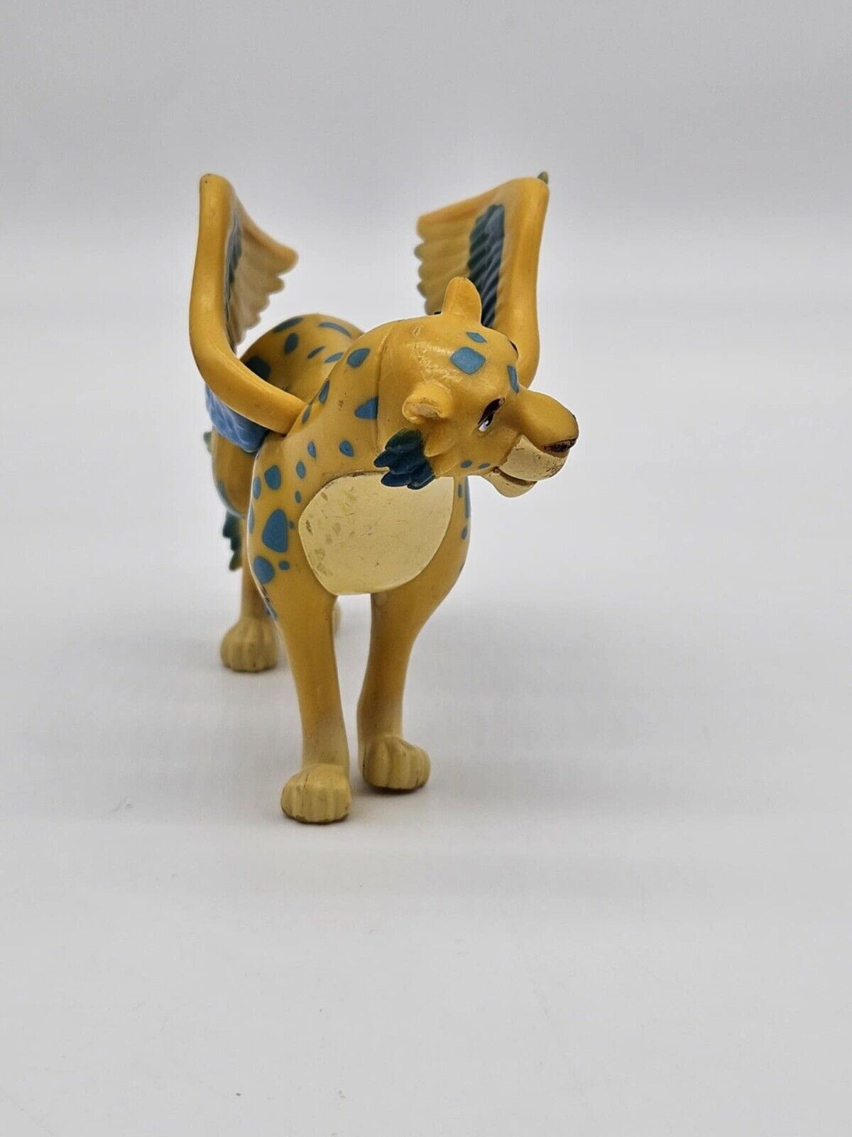 Disney Elena of Avalor Jaquin Friend Skylar 4” Figure Winged Cheetah Toy Yellow