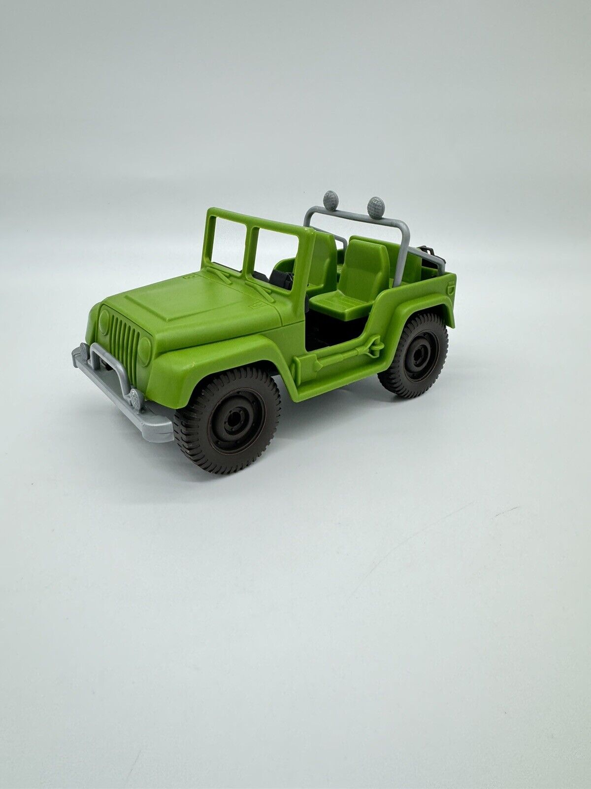 Rare JEEP Willy Wrangler Military Green In Color Toy all Plastic US Army 4x4