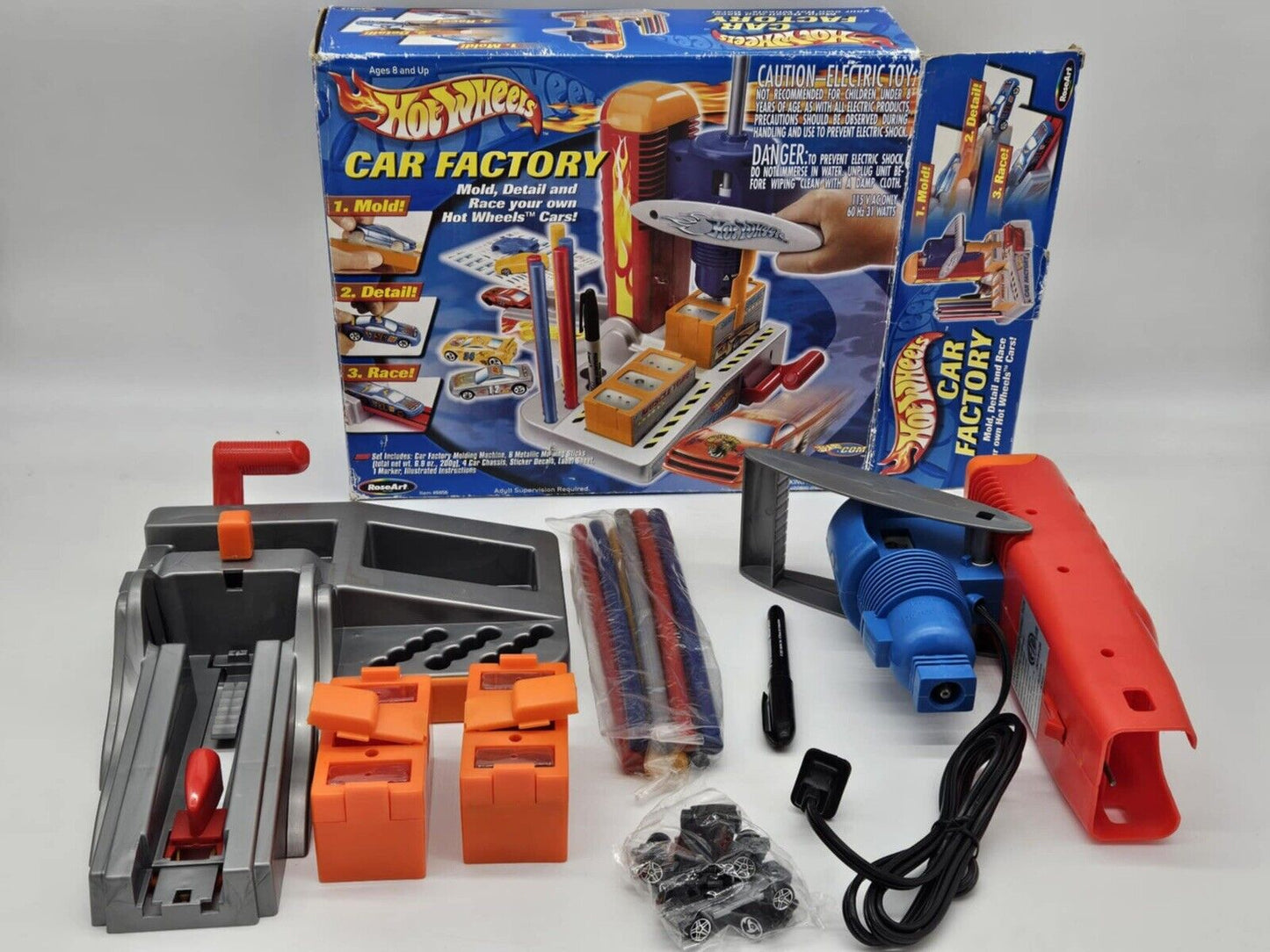 NEW Hot Wheels Car Factory Mold Set RoseArt