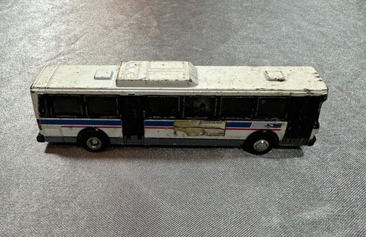 Road Champs 1:87th Scale CTA Chicago Bus VTY