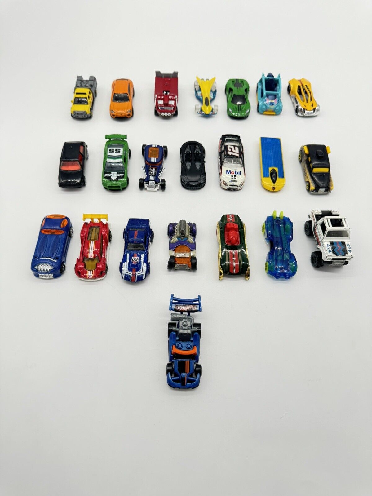 MIXED LOT OF 22 VINTAGE HOT WHEELS CARS