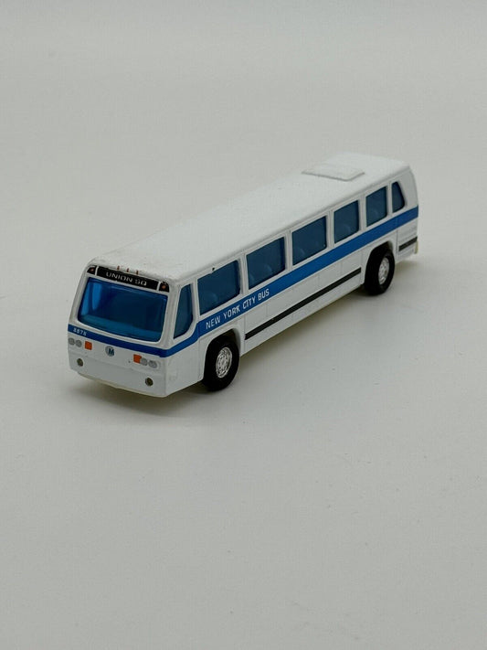 Classic New York City Bus Diecast CAR Model with pull back 6 inch Long CTY 005