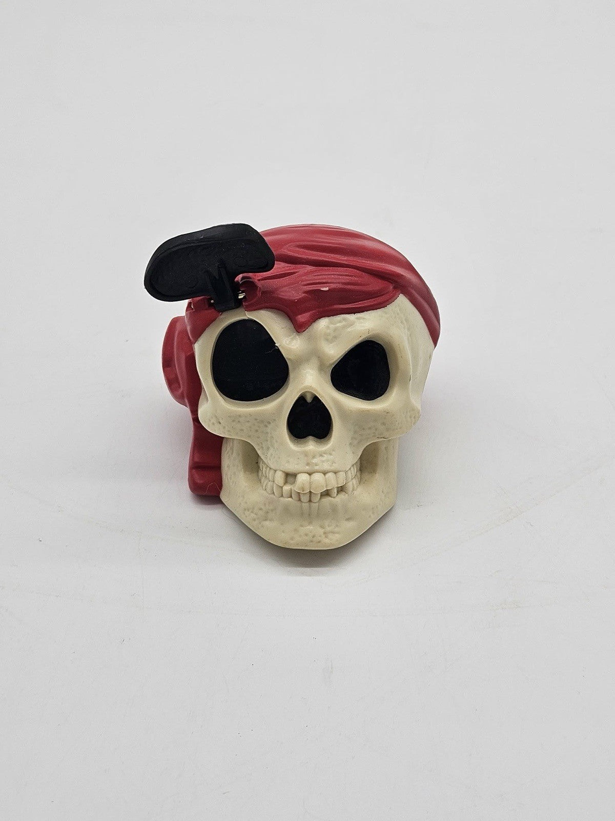 Pirates of the Caribbean Aye Ball Skull - 2006 McDonalds Happy Meal Toy