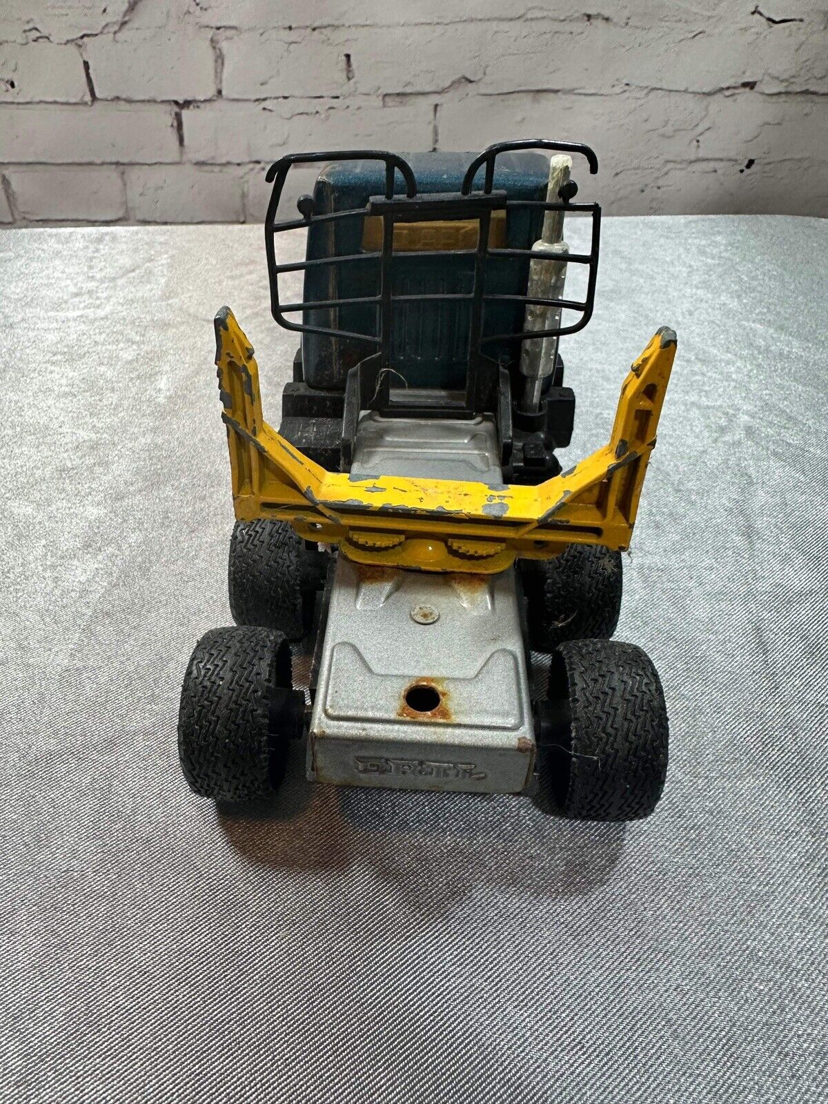 RARE Blue ERTL #3608 International Logging Truck Semi Tractor USA CAB ONLY