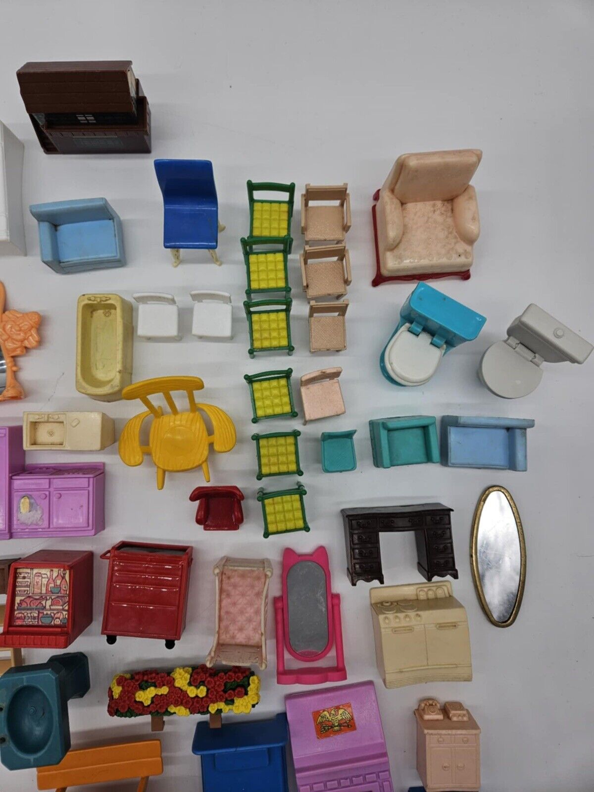 Vtge Lot Doll Dollhouse Furniture Plasco Fisher Price Renwall Arco & MORE!