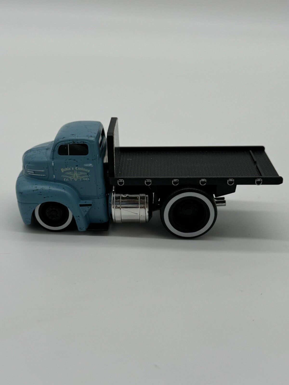 Maisto #01 Muscle Machines Transports 1950 Ford COE Flatbed 005