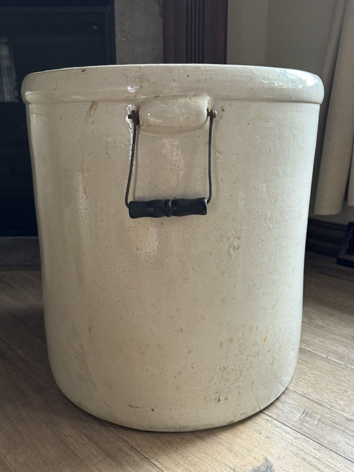 Antique Red Wing Union Stoneware 15 Gallon Crock W/ Wooden Handles