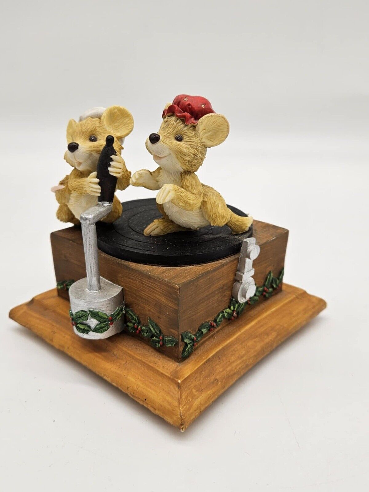 Christmas Mice on Victrola Musical Plays 3 Blind Mice