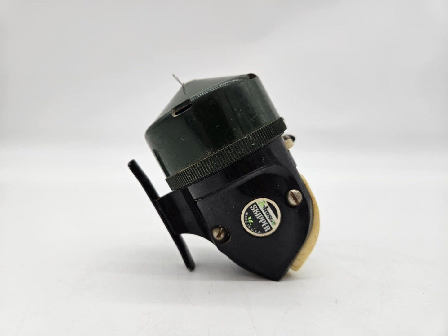 VINTAGE JOHNSON SKIPPER 125 SPIN-CAST FISHING REEL USA * WORKS