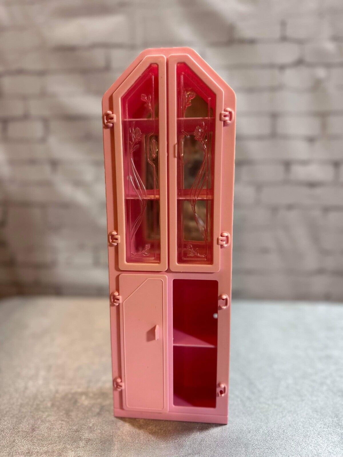 Vintage Huge Lot Barbie 1970s Kitchen, Bedroom, Living room, Salon, & Extras