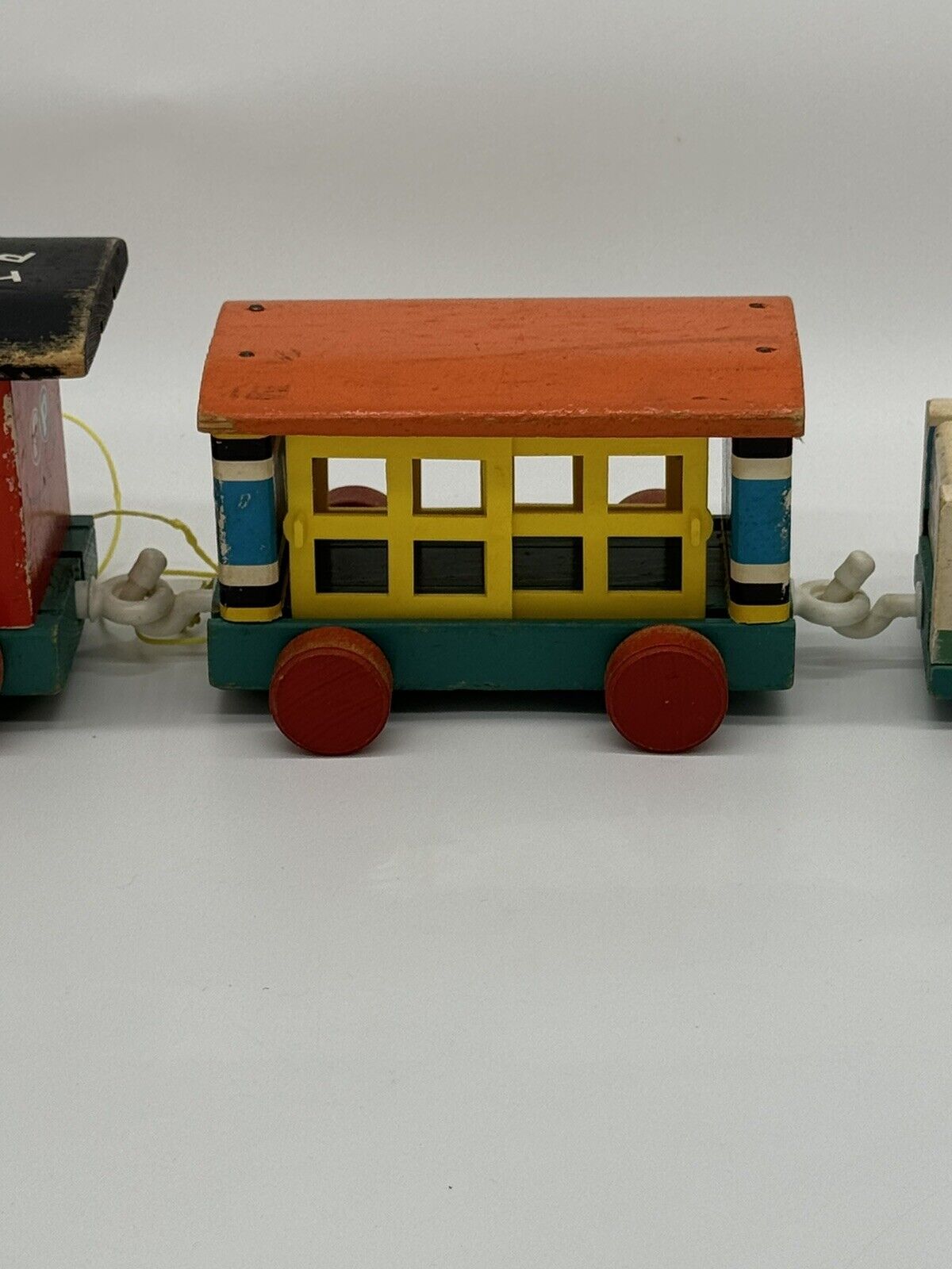 Original 1960s Fisher Price Vintage Huffy Puffy Wooden Train Set Pull Toy 4 Car