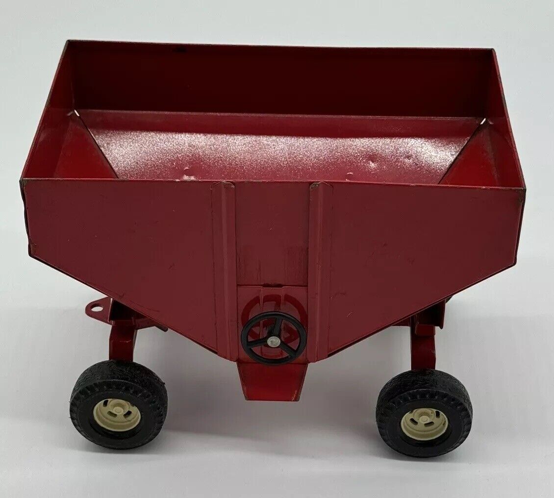 Vintage Ertl 1960's 1968 Red Gravity Feed Wagon 1/16 Excellent Shape 005