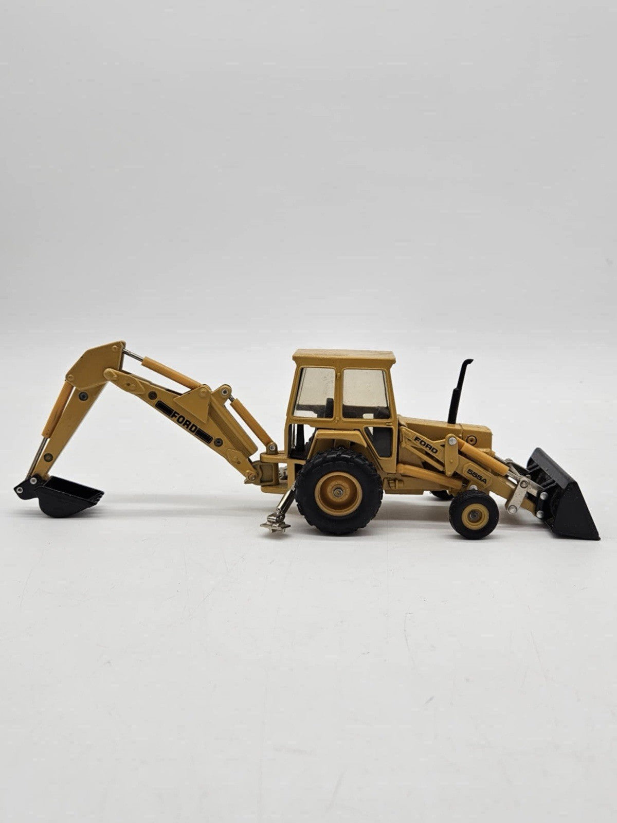 Vintage Diecast Case 580K Ertl 1/32 scale construction king backhoe no box