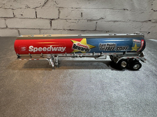 1/64 DCP/2014 First Gear Speedway Tanker