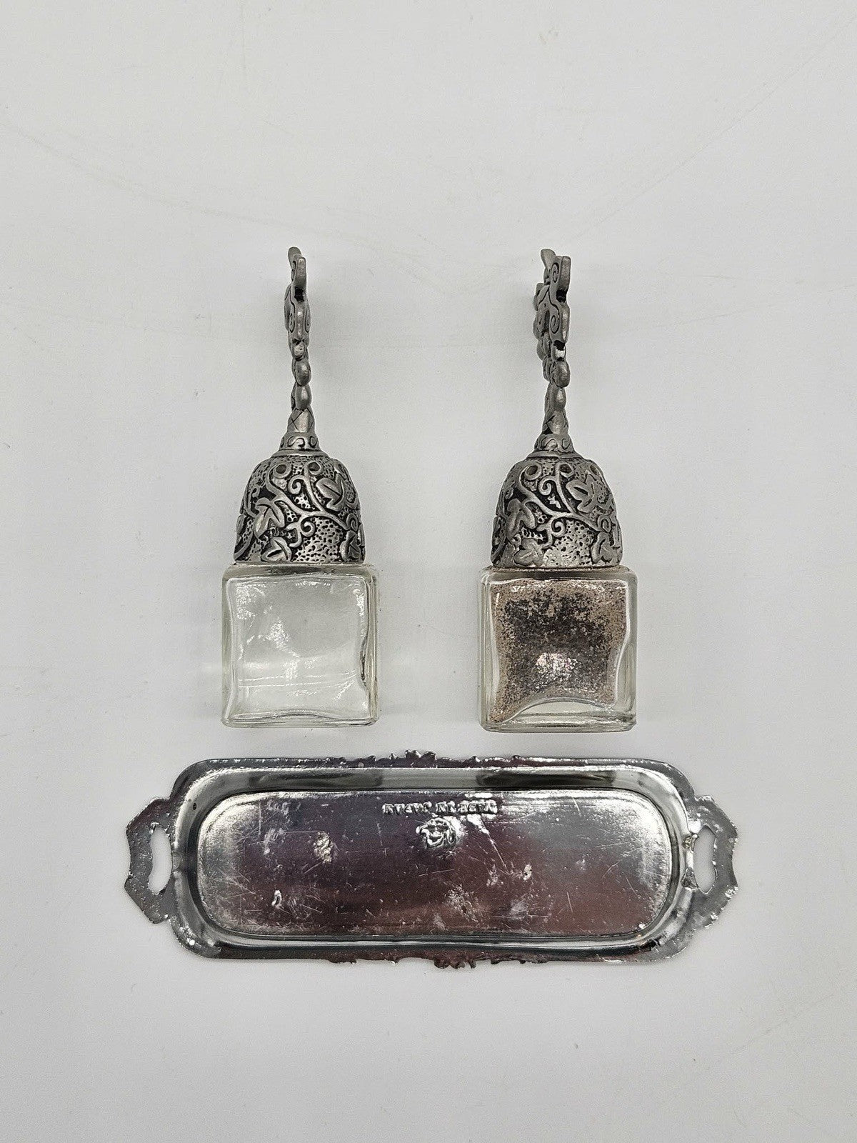 GANZ Pewter and Clear Glass Leaf and Grape Salt and Pepper Shakers With Holder