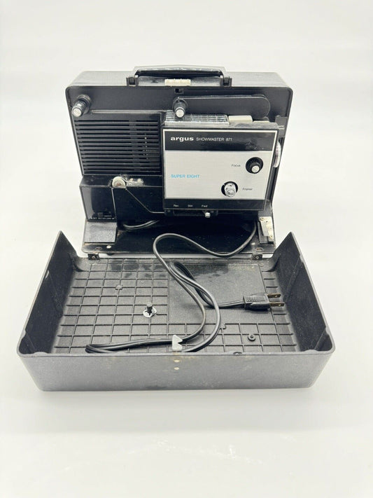 Vintage Argus Showmaster 871 Super 8 Projector  ~ Motor & Bulb Work