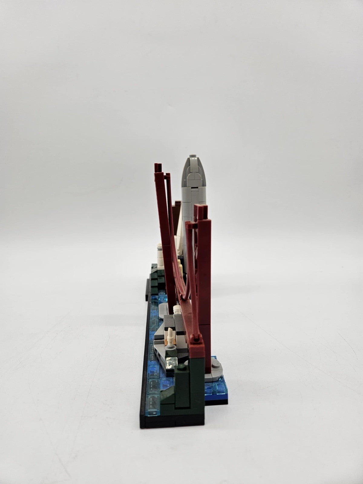 Lego Architecture 21043 San Francisco Skyline Collection