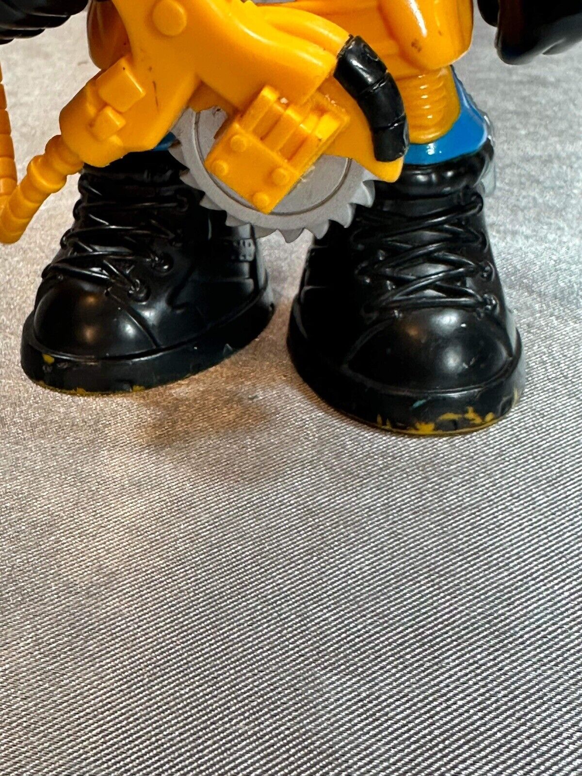 Vintage 1999 Fisher-Price Mattel Rescue Heroes Fireman Action Figure VTY