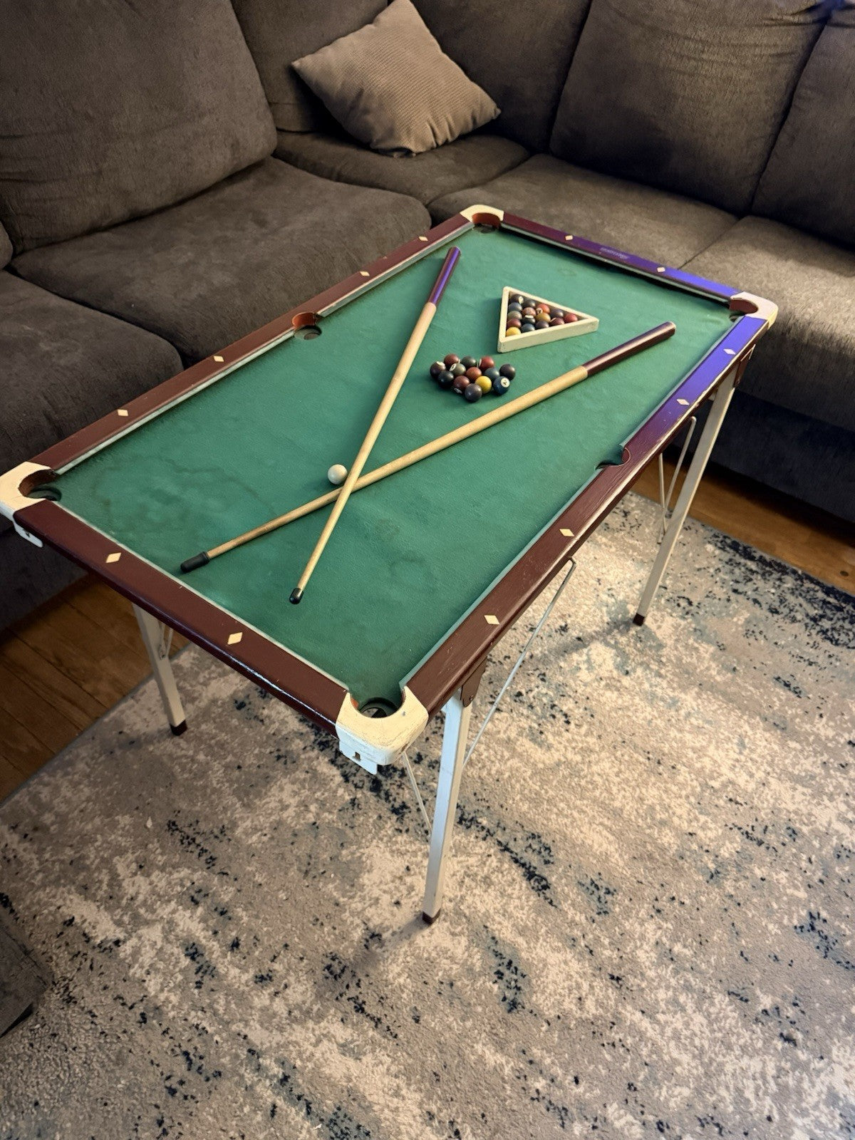 Vintage Burrowes 401 Miniature Pool table w/ 2 sticks, xtra balls & rack, RARE!!